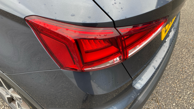 SEAT Arona 1.0 TSI 115 Xcellence Lux [EZ] 5dr DSG Petrol Hatchback